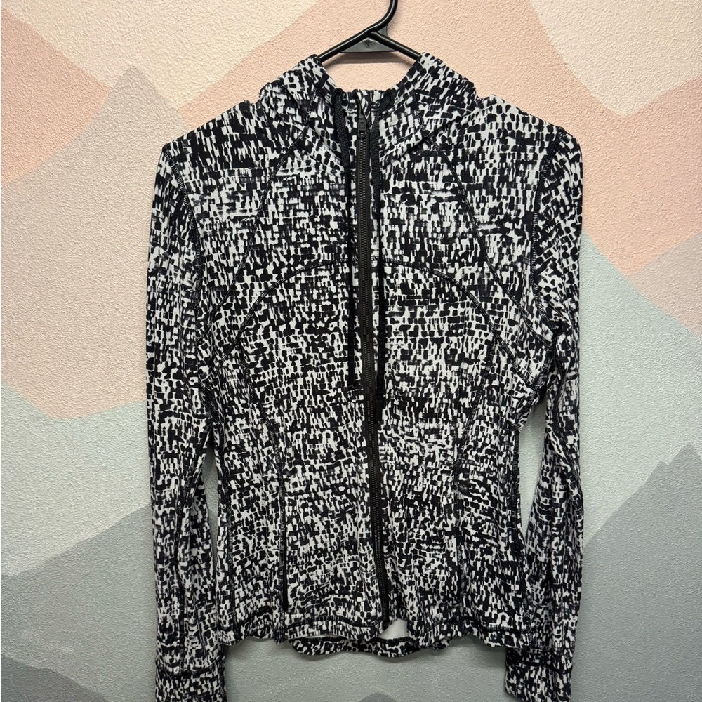 Black and White Patterned Zip-Up Hoodie